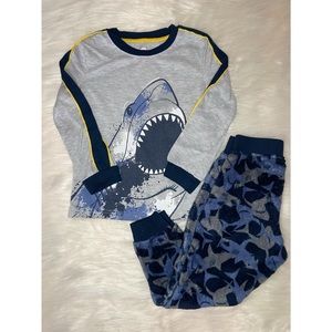 Wonder Nation Shark Pajama Set size XS (4-5)